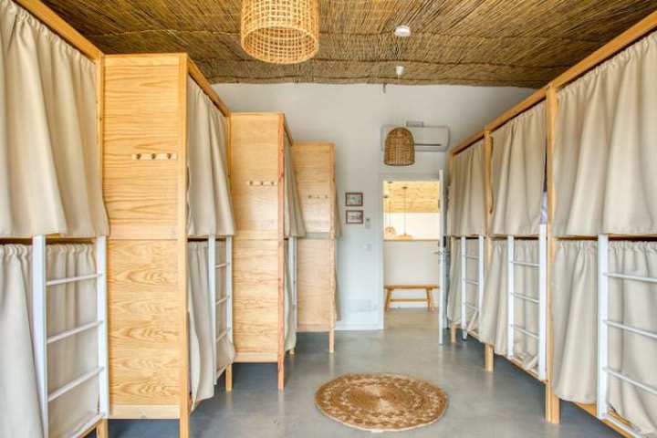 12 Bed Female Community Dorm