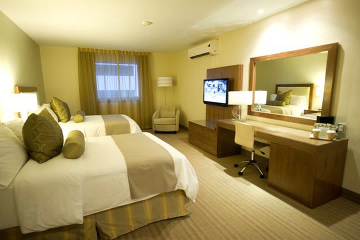 Accommodations are fitted with work desk