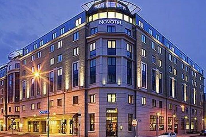 Novotel London City South