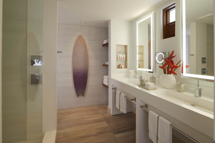 Img - Club Suite, 1 Bedroom, Balcony (South Seas Hideaway Crystal Lagoon)