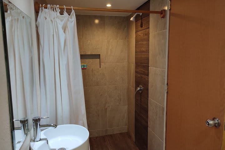 Las habitaciones tienen baño privado