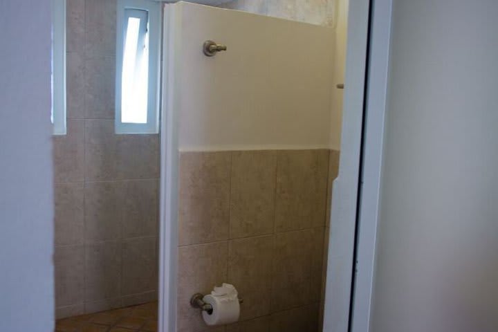 Baño de una habitación