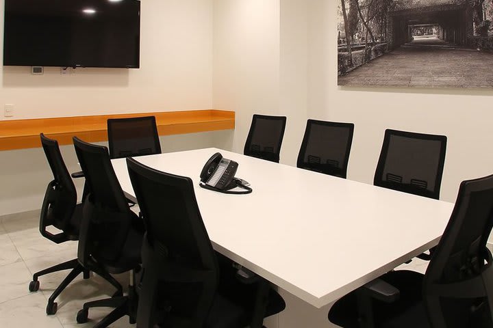 Sala de reuniones para ocho personas