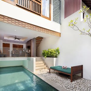 Villa Kayu Raja