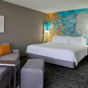 Courtyard by Marriott Toronto Airport