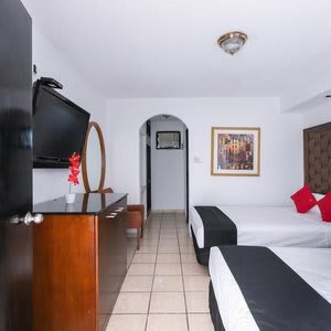 HOTEL ZONA DORADA SUITES