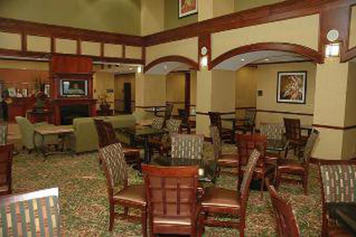 Hampton Inn & Suites Waxahachie - Waxahachie, United States - PriceTravel