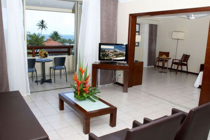 Guest room at Hotel Vila Gale Eco Resort do Cabo