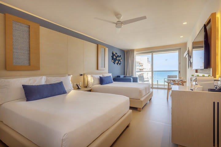 Luxury Junior Suite Ocean Front