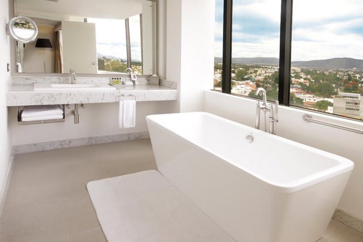 The bathroom is equipped with tub