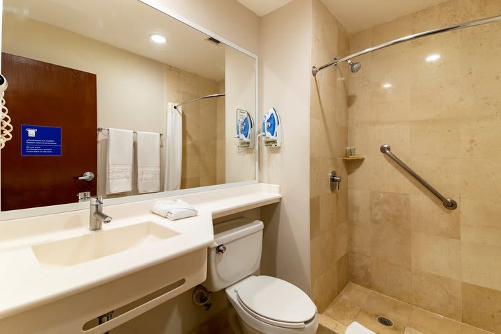 Private guest bathroom