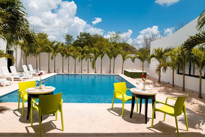 Tables in the pool area