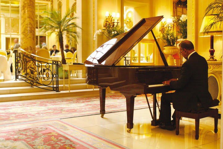 El hotel The Ritz London tiene una sala para disfrutar el té de la tarde