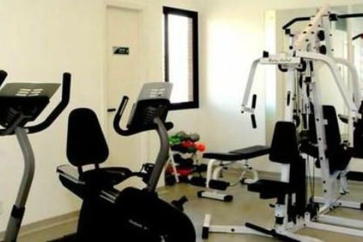 Tulip Inn Centro de Convenções cuenta con un gimnasio