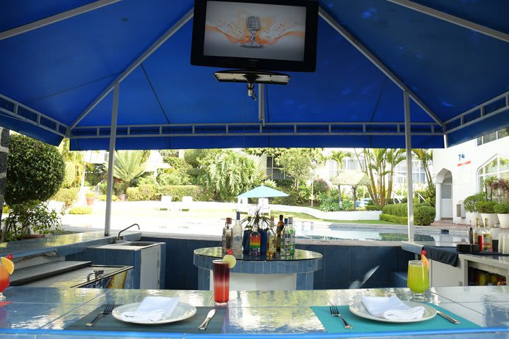 Snack bar en la piscina