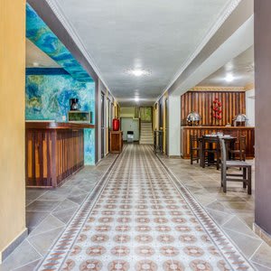 Hotel Arco Maya