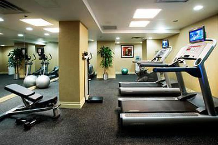 Gimnasio del hotel Fairfield Inn & Suites New York Manhattan - Times Square