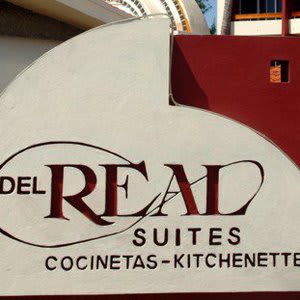 Del Real Hotel and Suites