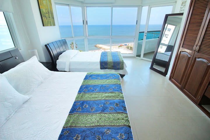 Two-bedroom Laguito apartment with ocean view - CTG134A