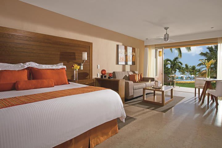 Img - Junior suite king vista a la piscina - Club Preferred