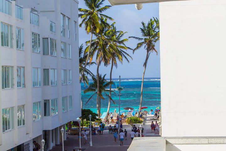 La propiedad esta a pocos metros de la playa