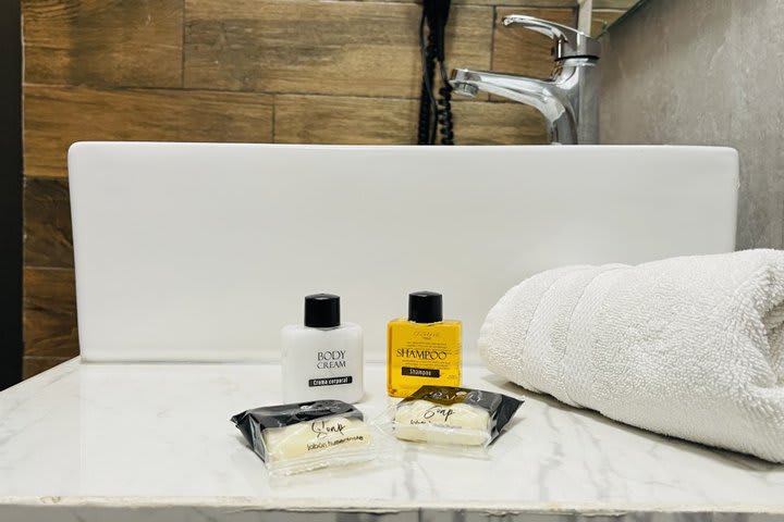 Bath amenities