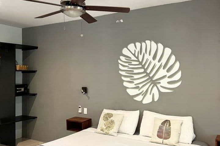 Standard guest room