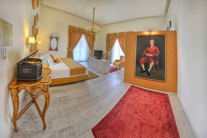 Mozart guest room