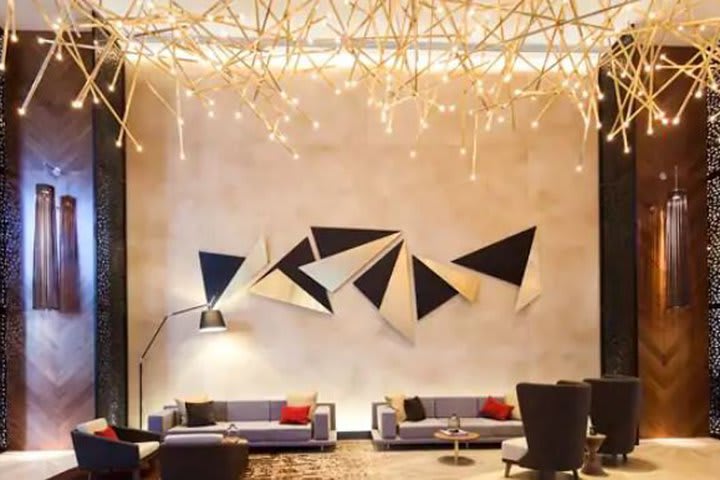 Modern decor in the lobby