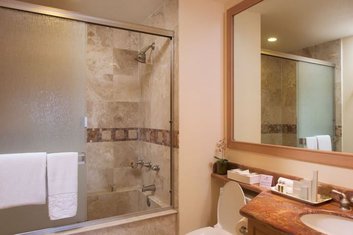 Guest bathroom in a superior guest room