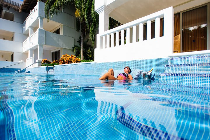 Piscina de las junior suite de lujo