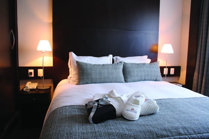 Premium guest room at the InterCity Premium hotel in Porto Alegre