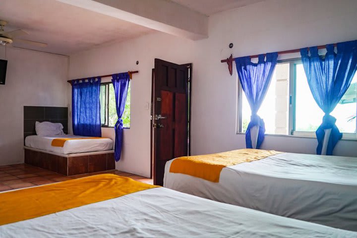 Family guest room with lagoon view