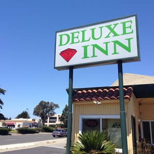 Deluxe Inn