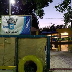 	Las G Bacalar Camping y Hostal - Hostel	