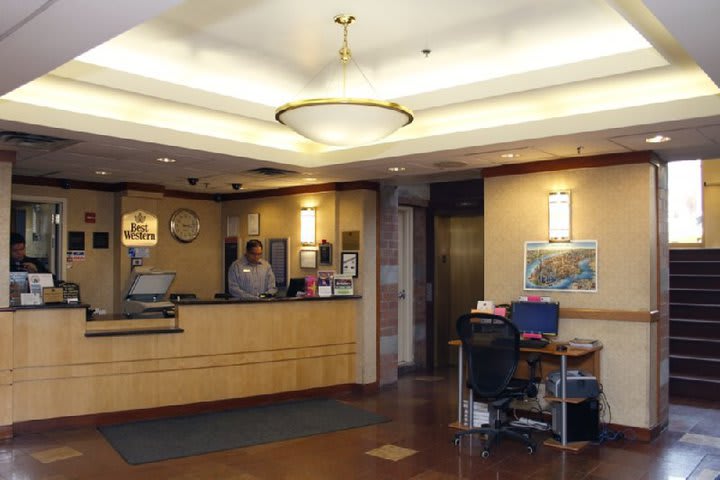 Front desk at the Best Western Convention Center hotel in Manhattan