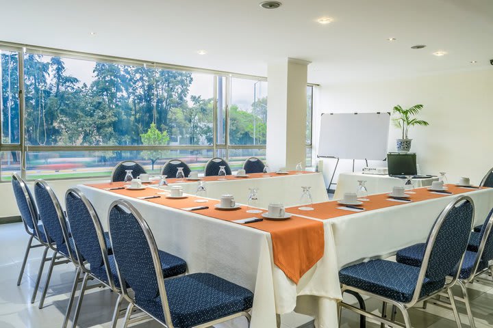 Montaje del salón de eventos