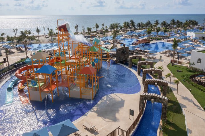 Water park and lazy river