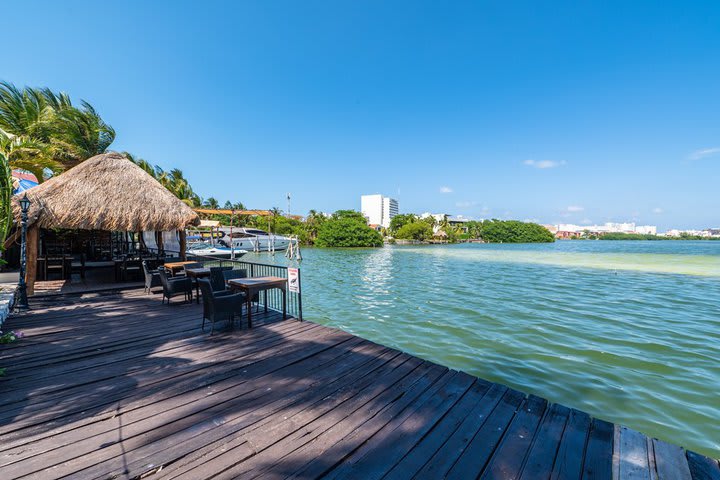 Hotel in front of the lagoon