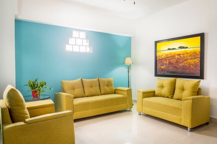 Sitting area in a master suite