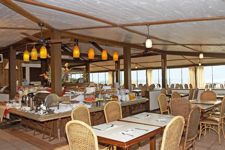 Restaurante Canto do Mar en Costa Norte Ingleses, hotel en Florianópolis