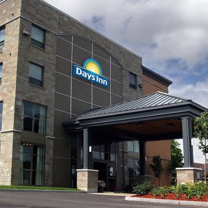 Days Inn by Wyndham Levis