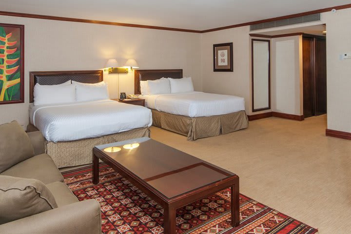 The hotel offers 195 guest rooms