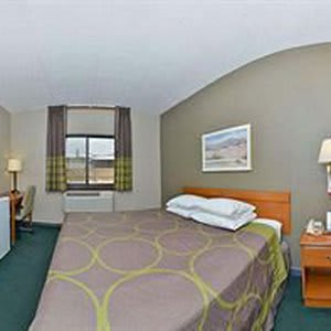 Super 8 by Wyndham Bridgeview/Chicago Area