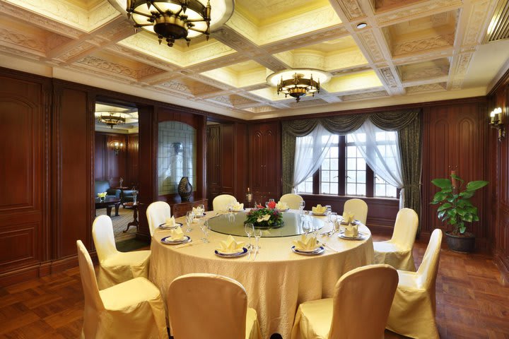 Salón privado en el restaurante Old Shanghai Moon del hotel Jin Jiang