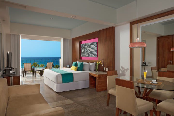 Junior suite with ocean view