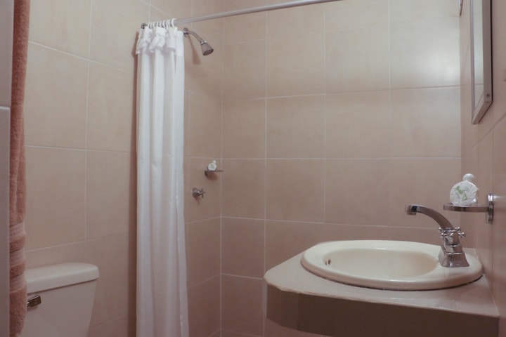 Interior de un baño privado