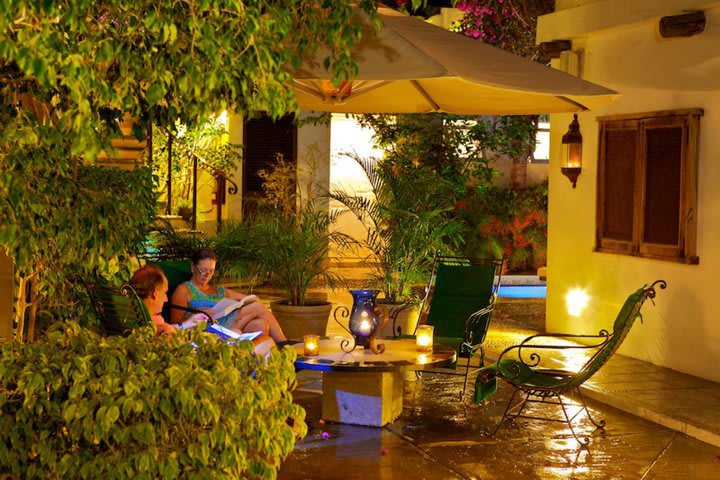 Enjoy the quiet atmosphere at Los Milagros hotel in Cabo San Lucas