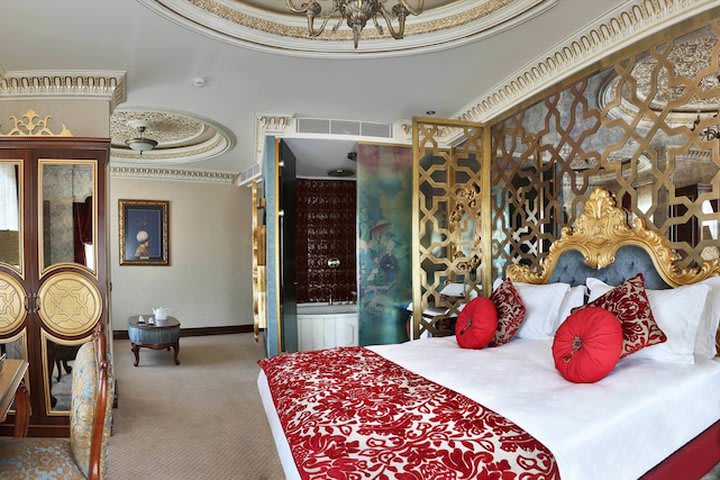 Grand Deluxe Room with Golden Horn View