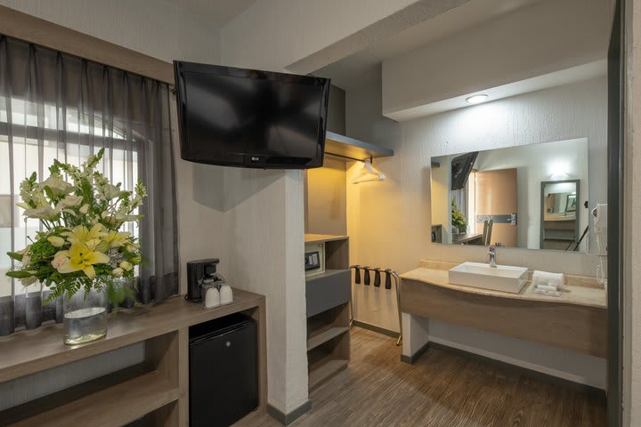 Rooms with flat-screen TV